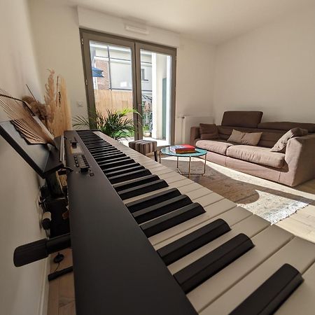 Appartement De Standing Avec Jardin Clamart Exterior photo
