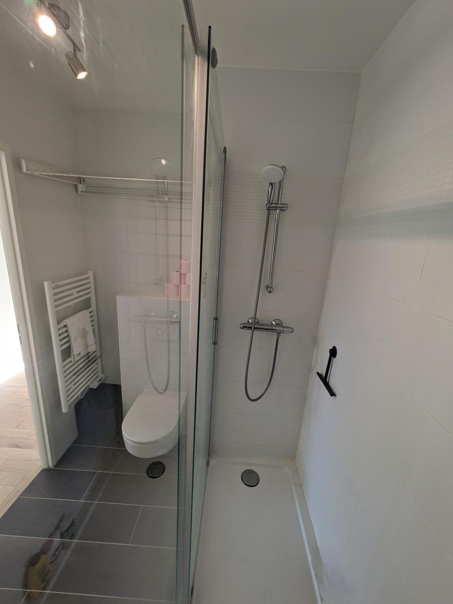 Appartement De Standing Avec Jardin Clamart Exterior photo