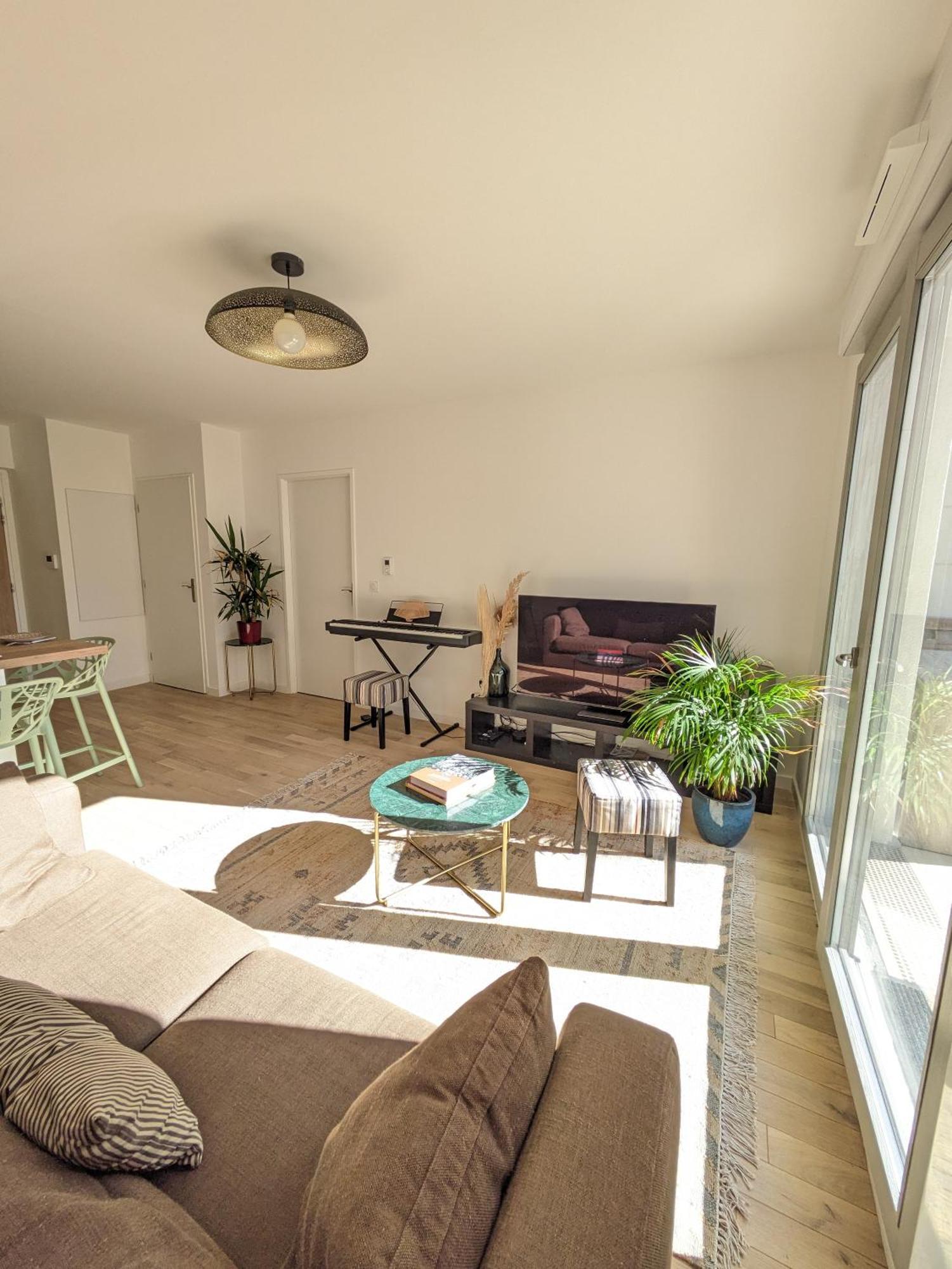 Appartement De Standing Avec Jardin Clamart Exterior photo